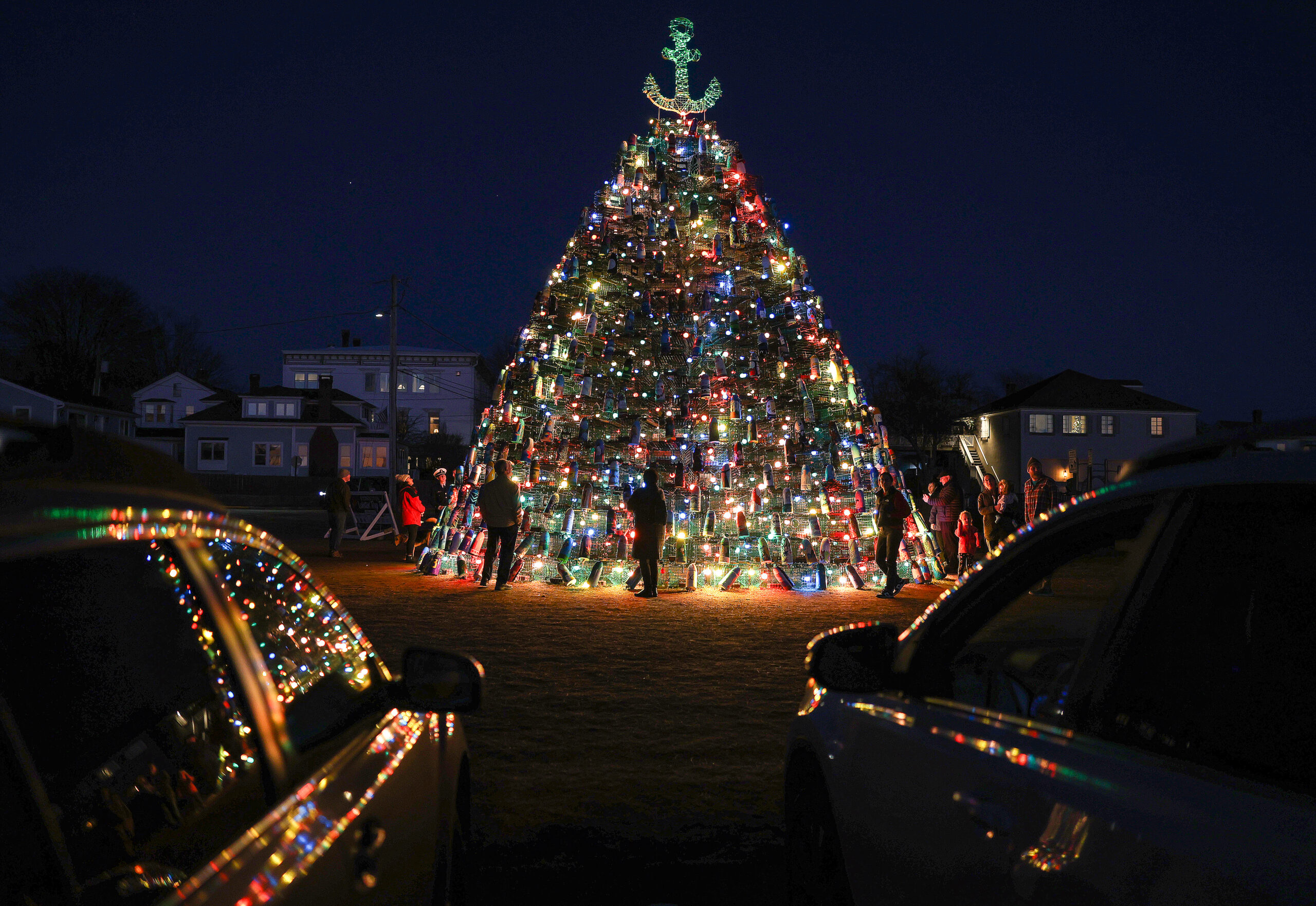A Christmas Tradition, With Love And Lobster Traps - The Boston Globe regarding Annual Christmas Visitor Crossword