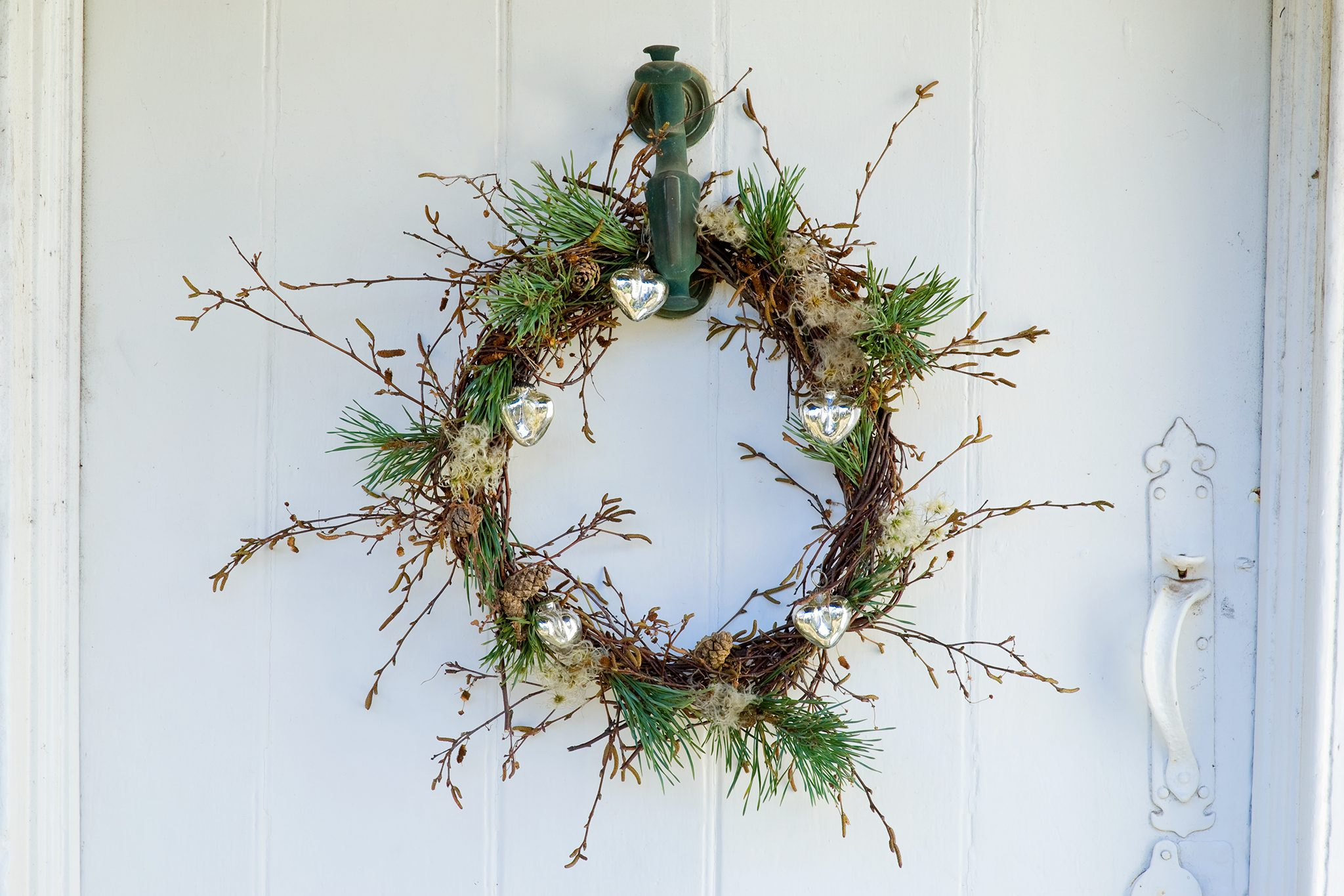 Contemporary Christmas Door Wreath | Bbc Gardeners World Magazine regarding Christmas Wreath Material Crossword