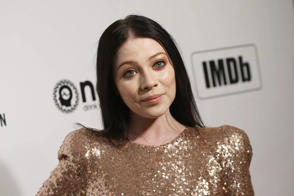michelle trachtenberg cause of death revealed as gossip girl regarding last christmas actress michelle crossword Michelle Trachtenberg Cause Of Death Revealed As Gossip Girl regarding Last Christmas Actress Michelle Crossword