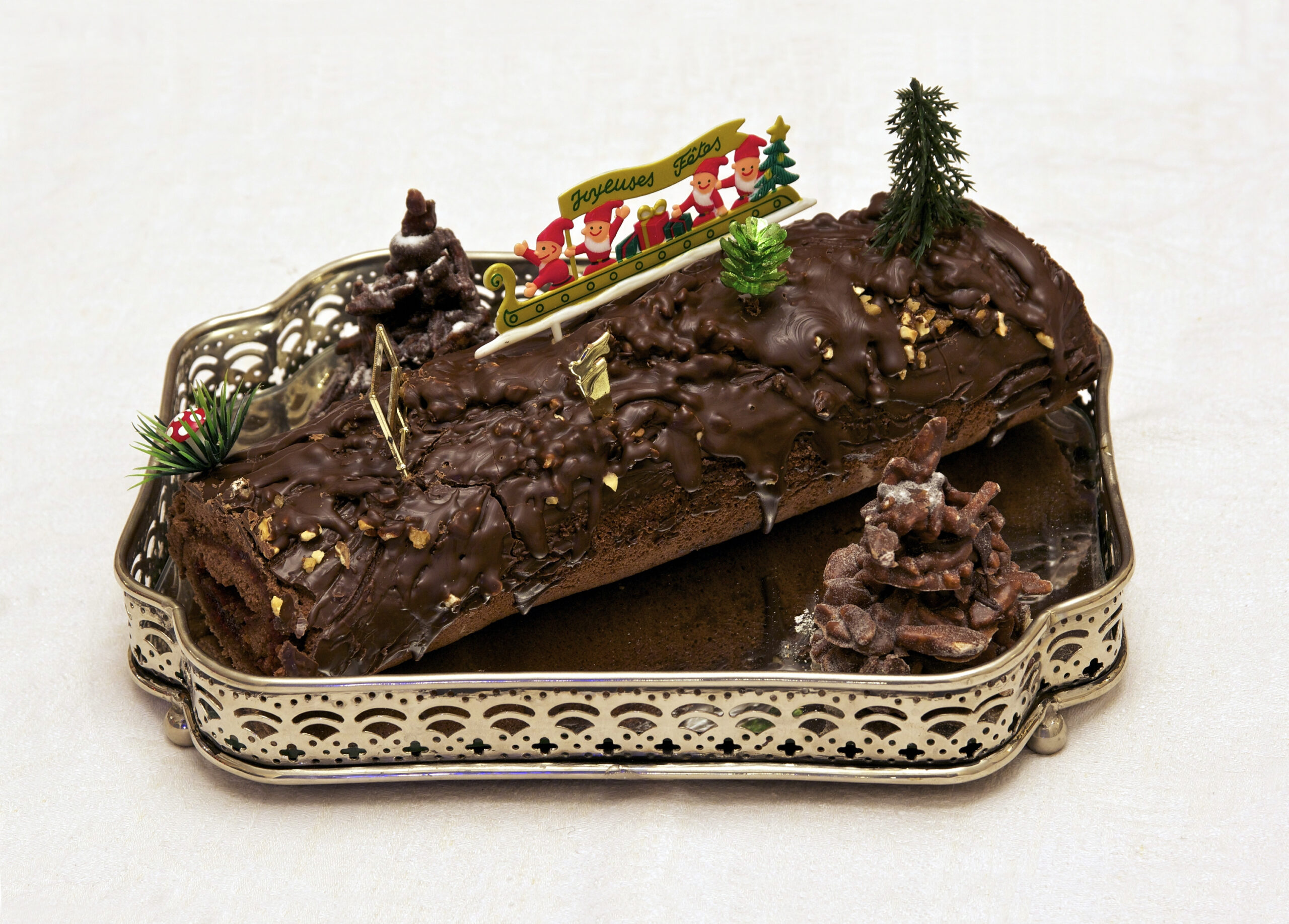 yule log cake wikipedia in raspberry jam christmas dessert crossword clue scaled Yule Log (Cake) - Wikipedia in Raspberry Jam Christmas Dessert Crossword Clue